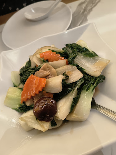 White Restaurant (Sun Plaza) - Singapore