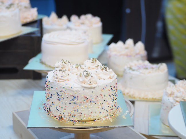 Swee Swee Bakes - Hospitality and gastronomy