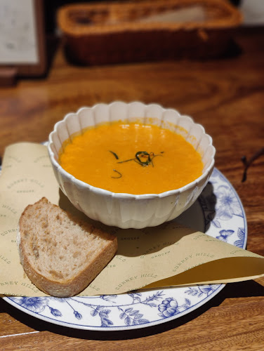 Surrey Hills Grocer - Woodleigh Mall (Pet Friendly) - Hospitality and gastronomy