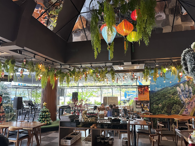 Comentarii opinii despre Saigon Legend Bar & Bistro