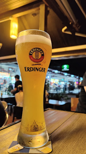 Opinii despre Charlie's Corner în Singapore - Hospitality and gastronomy