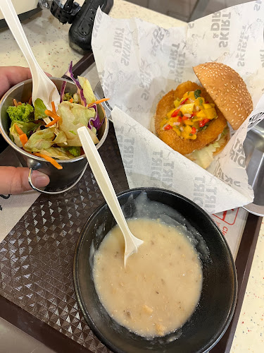 Comentarii opinii despre Skirt & Dirt