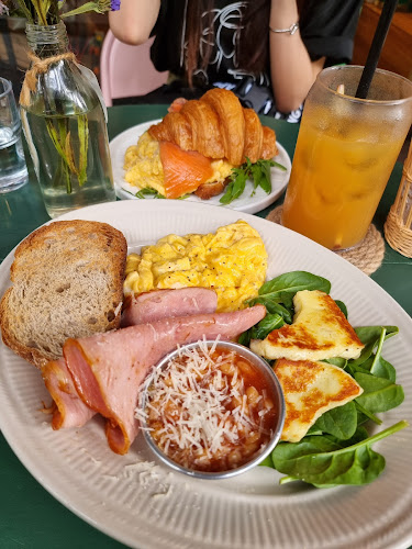 The Food Peeps Coffee and Deli - Singapore