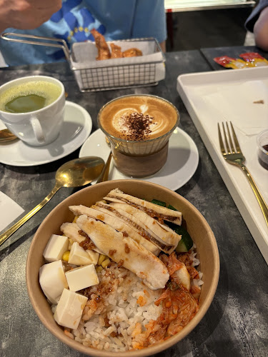 Unwind Cafe - Hospitality and gastronomy