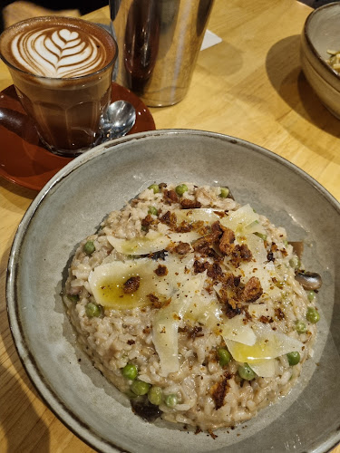 7 Raffles Pl, Singapore 048625