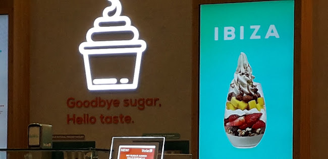 Yolé (Waterway Point) - Singapore