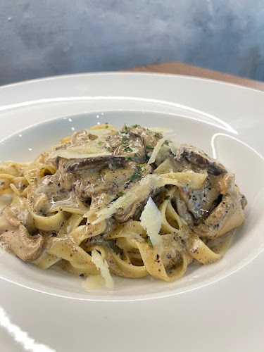 16 Collyer Quay, #01-13 Centre, Singapore 049318