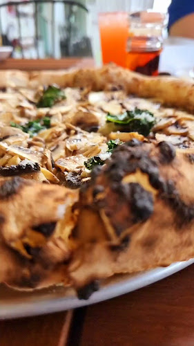 Gusta Sourdough Pizza Co. - Singapore