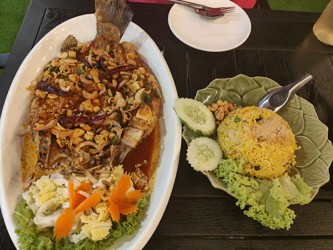 Warm Up Cafe @ The Star Vista - Singapore