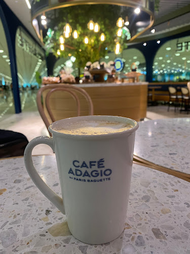 65 Airport Blvd., #01-22, Singapore 819663