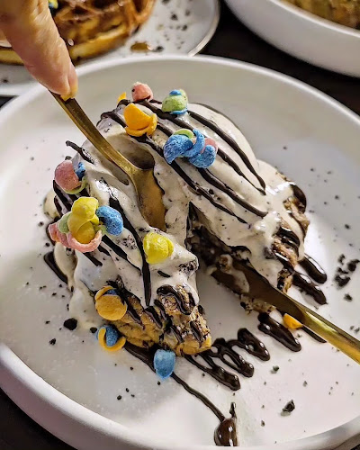 Lola Faye Cafe - Hospitality and gastronomy