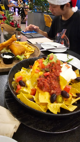 Brewerkz Orchard Rendezvous Hotel - Hospitality and gastronomy