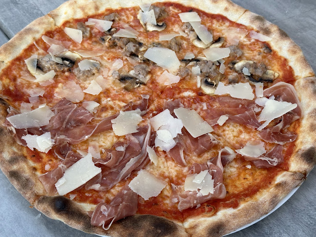 Dario Pizza & More - Singapore