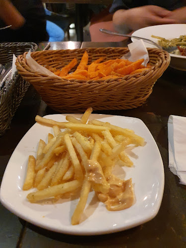 Royz et Vous - Singapore