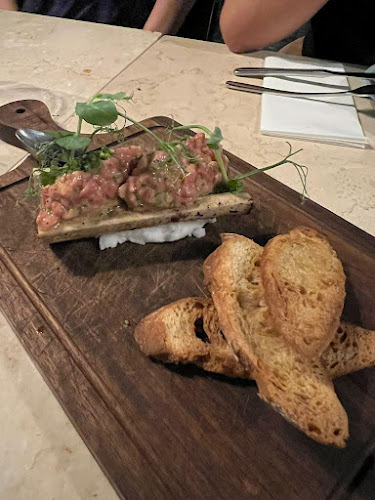 Loulou - French Cuisine & Wine Bar - Hospitality and gastronomy