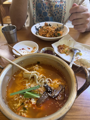 1 W Coast Dr, #01-84, Singapore 128020