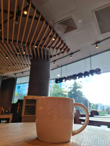 Opinii despre Starbucks Our Tampines Hub în Singapore - Hospitality and gastronomy