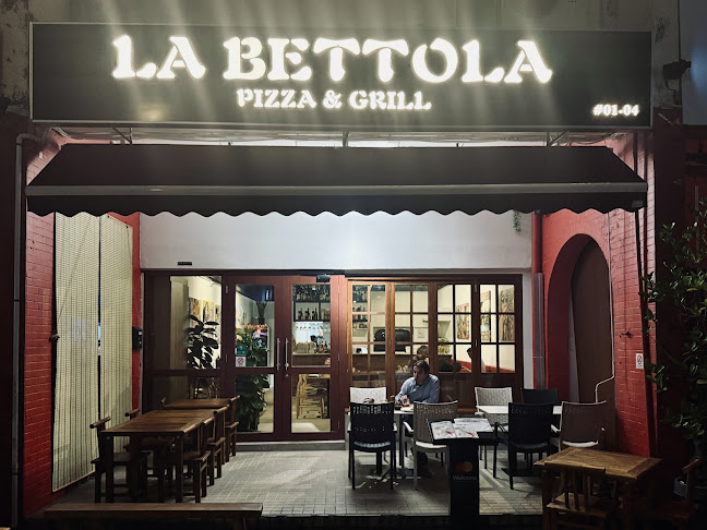 La Bettola Pizza & Grill
