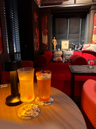 Here Kitty Kitty - Speakeasy & Cocktail Lounge - Singapore