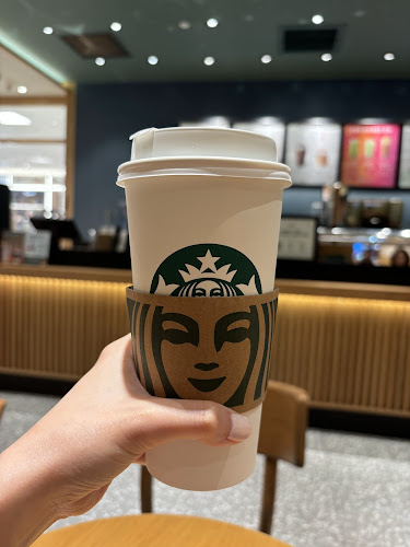 Starbucks Takashimaya - Hospitality and gastronomy