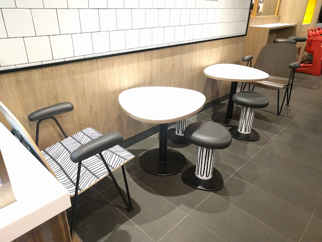 Comentarii opinii despre McDonald's Hougang Street 21