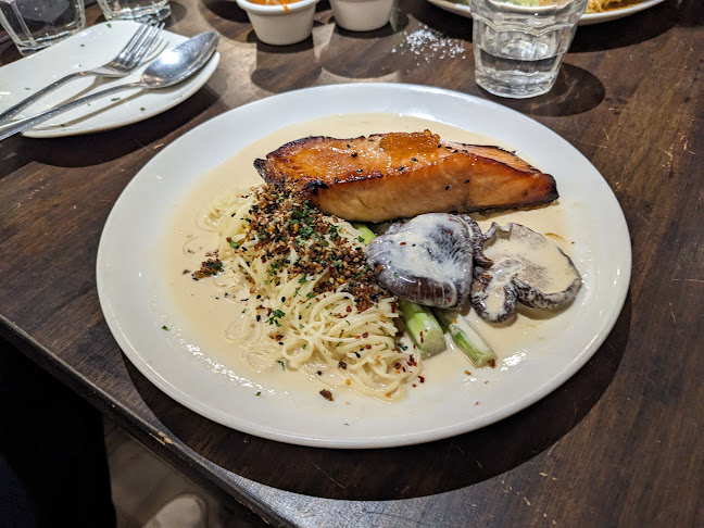 Opinii despre Royz et Vous în Singapore - Hospitality and gastronomy