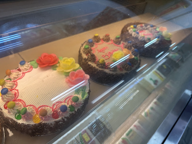 Opinii despre Queen House Confectionery în Singapore - Hospitality and gastronomy