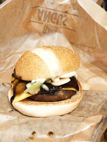 Burger King Shaw Plaza - Hospitality and gastronomy