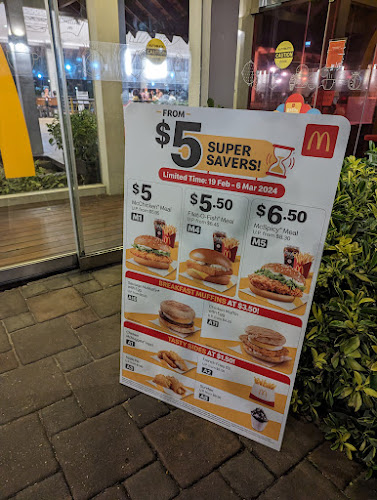 Opinii despre McDonald's West Coast Park în Singapore - Hospitality and gastronomy