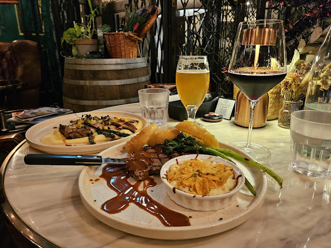 The Coastal Settlement - Hospitality and gastronomy