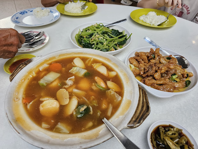 Yi Jia Le Wah Chye Seafood Restaurant - Hospitality and gastronomy