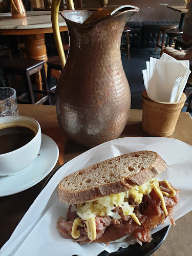 Comentarii opinii despre Dapper Coffee