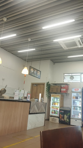 Opinii despre Hwa Chong Cafe (College section) în Singapore - Hospitality and gastronomy