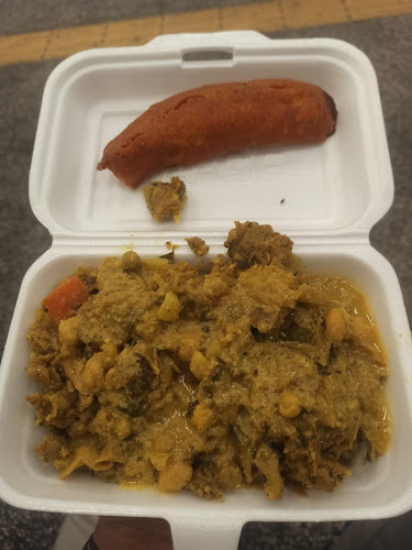 Opinii despre Angu Vilas Vegetarian Restaurant în Singapore - Hospitality and gastronomy