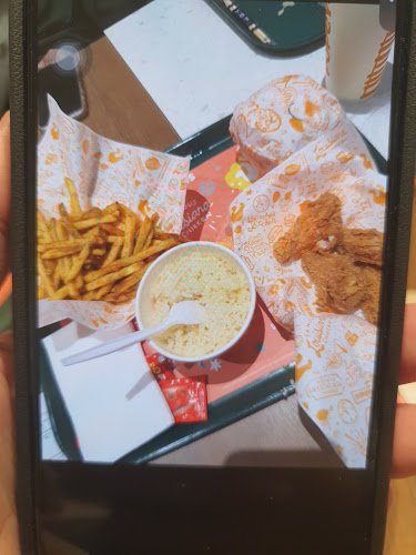 Comentarii opinii despre Popeyes Changi Airport T1
