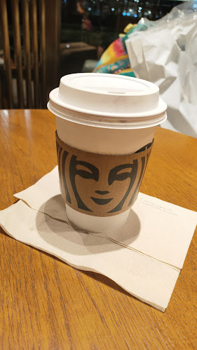 Starbucks Zhongshan Mall - Hospitality and gastronomy