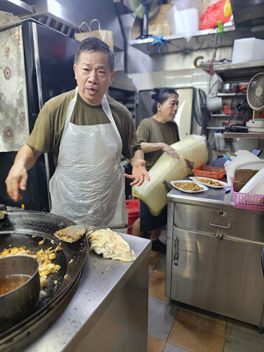 Heng Carrot Cake & Oyster Omelette
