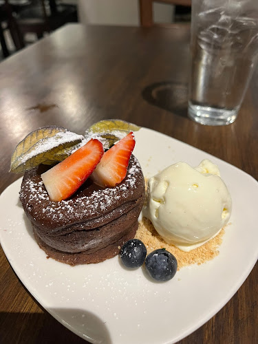 Royz et Vous - Hospitality and gastronomy