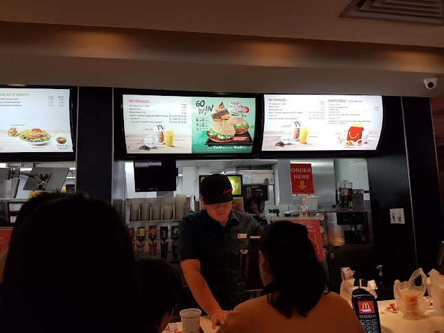 McDonald's Hougang Ave 8