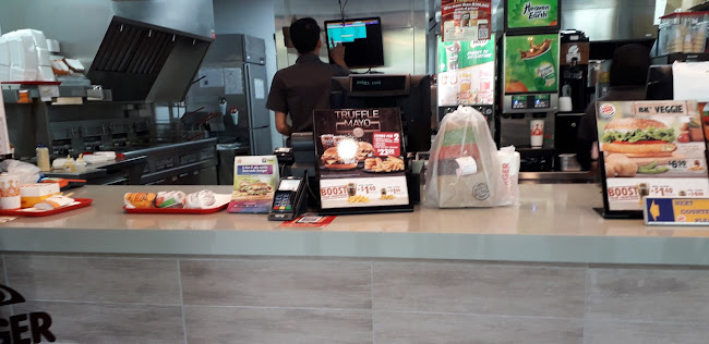 Opinii despre Burger King North Point (Town Square) în Singapore - Hospitality and gastronomy