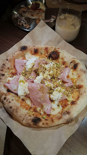 Opinii despre Yeast Side - Sourdough Pizza & Craft Beer (Farrer Park) în Singapore - Hospitality and gastronomy