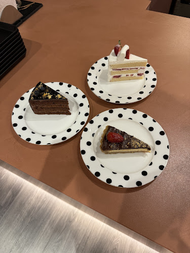 Cake Spade - Singapore