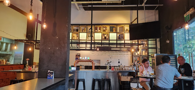 Opinii despre 1 Tyrwhitt Bistro Bar în Singapore - Hospitality and gastronomy