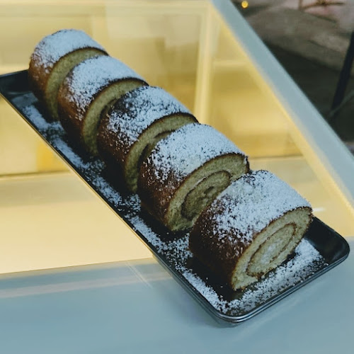 Comentarii opinii despre Kim Si Yan Birdnest Cafe