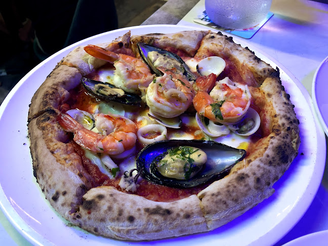 8 Haji Ln, Singapore 189201