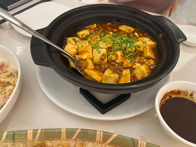 301 Upper Thomson Rd, #01-122/123, Singapore 574408