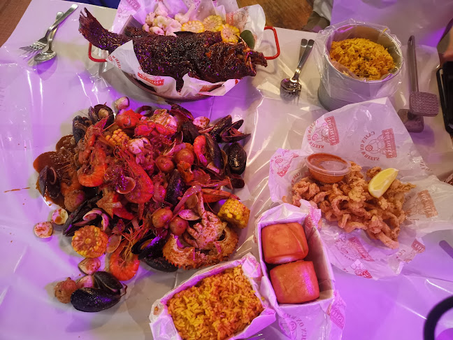 Comentarii opinii despre Cajun On Wheels (C.O.W) - Seafood Truck Louisiana