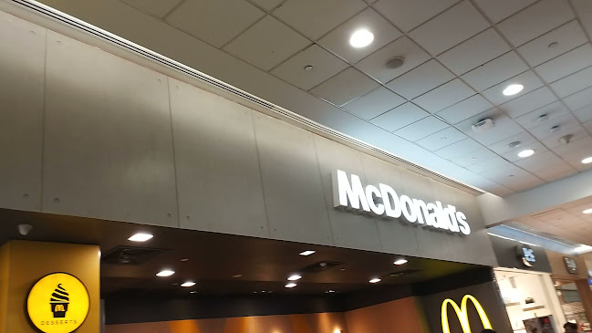 Opinii despre McDonald's Harbourfront Centre în Singapore - Hospitality and gastronomy