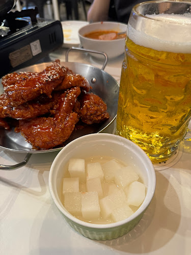 2 Tai Thong Cres, #01-24 The Venue Shoppes, Singapore 347836