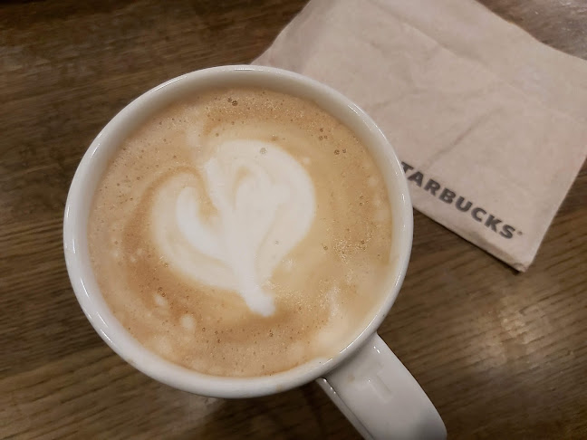 Starbucks HillV2 - Singapore